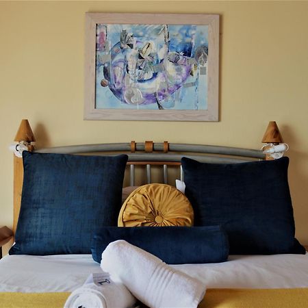 Point Village Guest House モーセル・ベイ エクステリア 写真