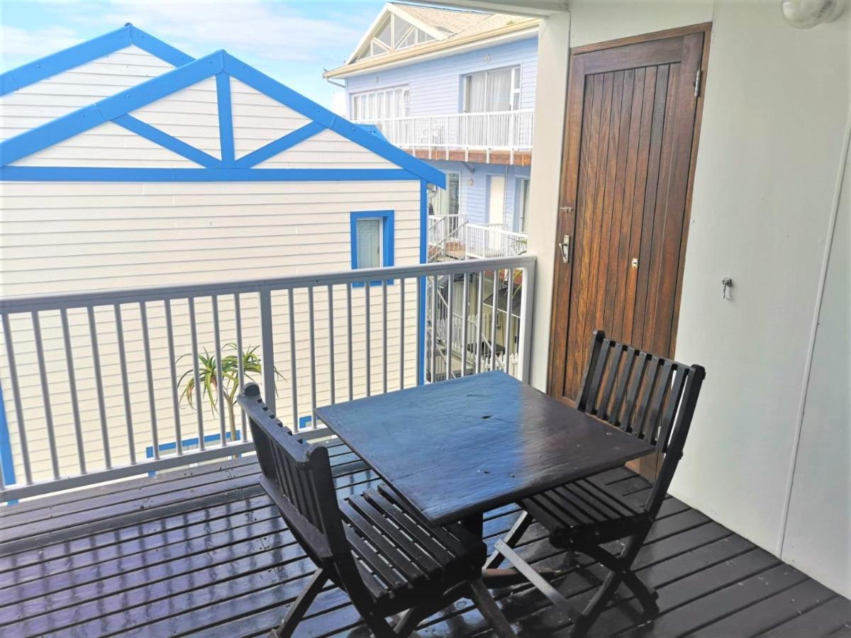Point Village Guest House モーセル・ベイ エクステリア 写真