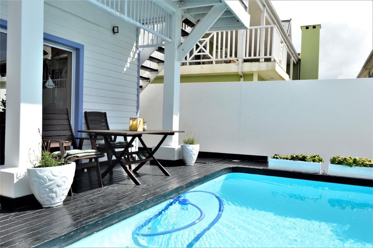 Point Village Guest House モーセル・ベイ エクステリア 写真
