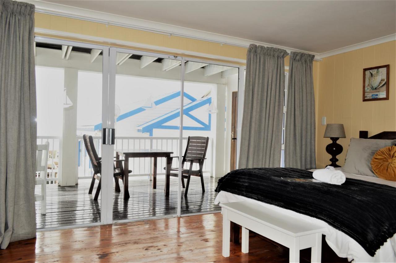 Point Village Guest House モーセル・ベイ エクステリア 写真