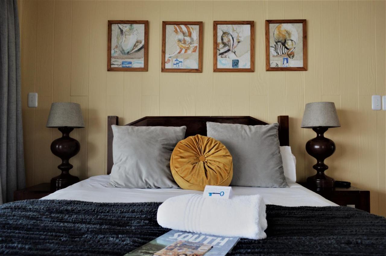 Point Village Guest House モーセル・ベイ エクステリア 写真