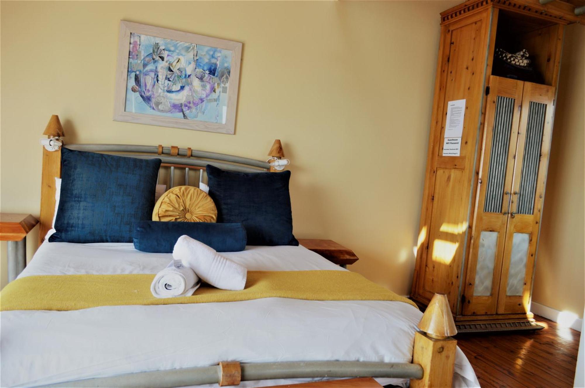 Point Village Guest House モーセル・ベイ エクステリア 写真